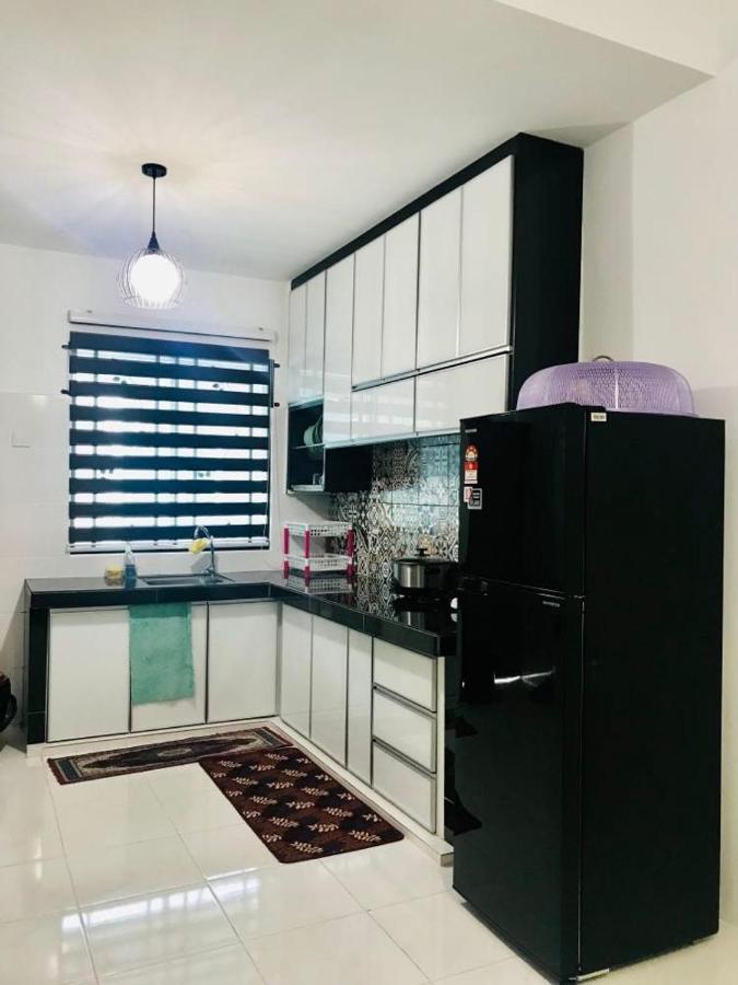 Chempaka Homestay  Seri Iskandar Luaran gambar