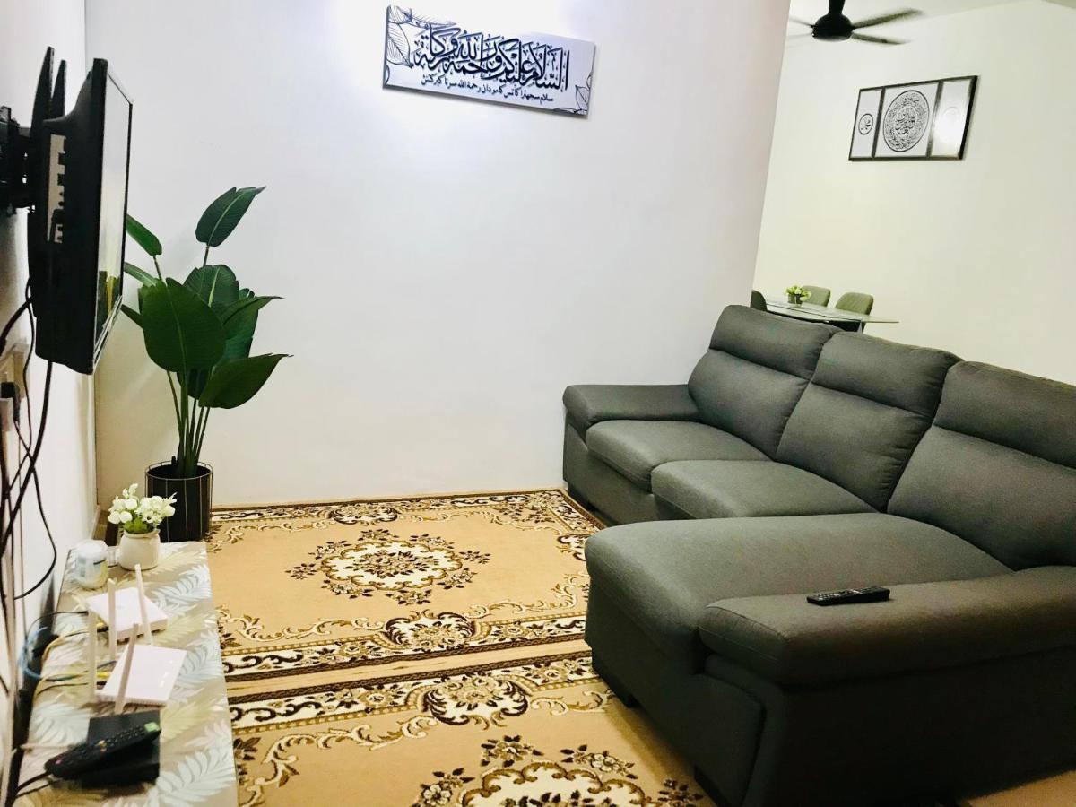 Chempaka Homestay  Seri Iskandar Luaran gambar