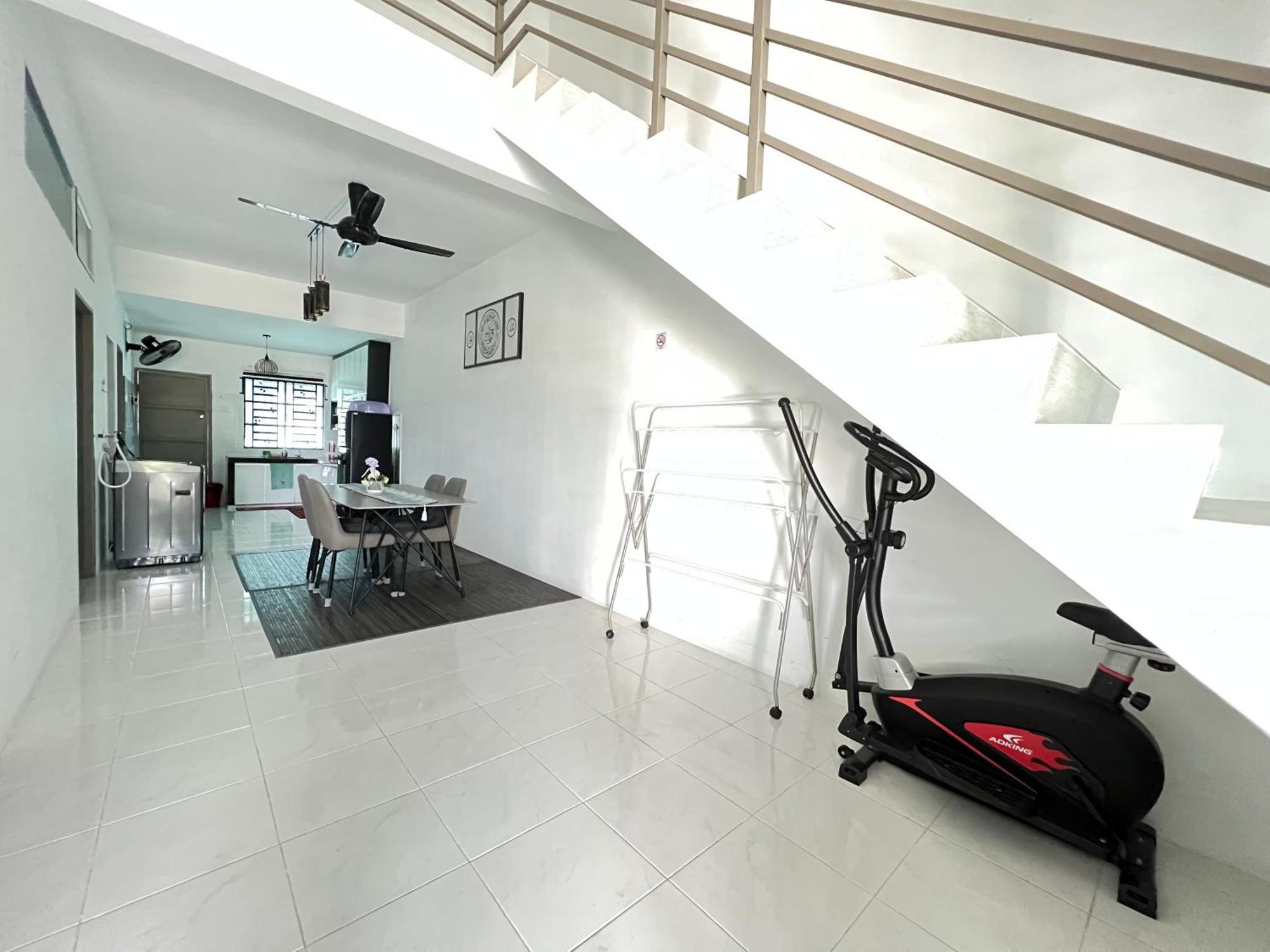 Chempaka Homestay  Seri Iskandar Luaran gambar